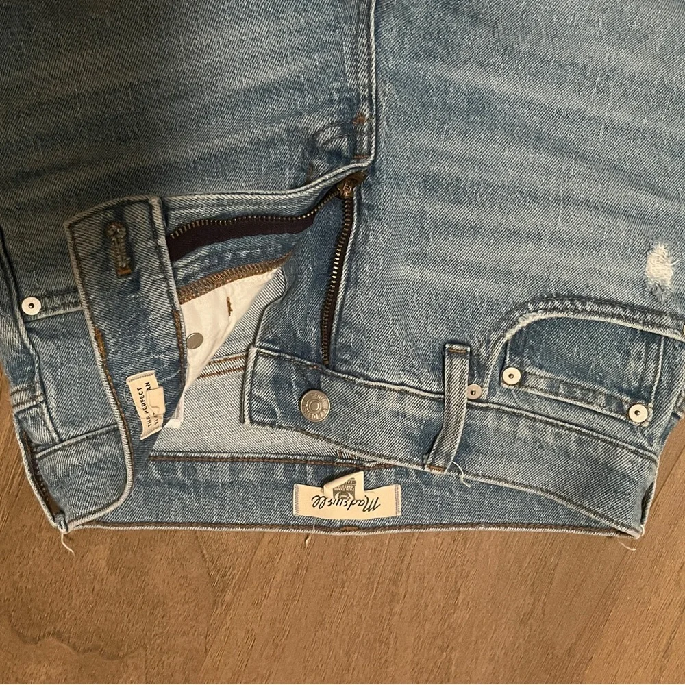 Madewell Light Blue Distressed Jeans - Picture 2 of 5